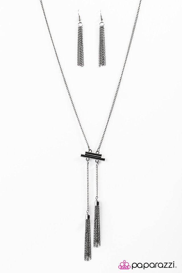 Paparazzi ♥ No Place Like ROME - Black ♥ Necklace