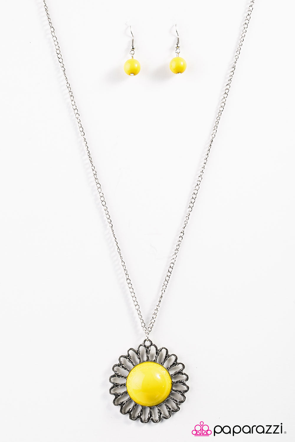 Paparazzi ♥ Find Your Wild - Yellow ♥ Necklace