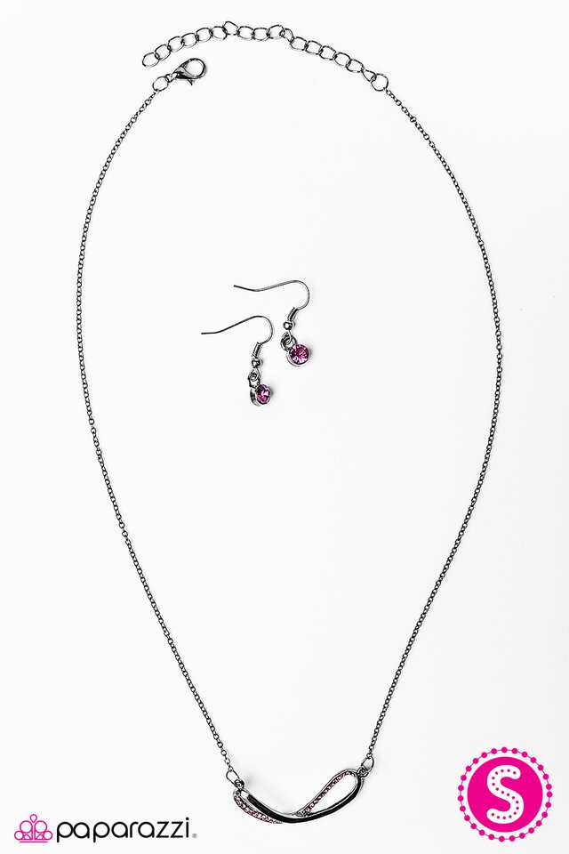 Paparazzi ♥ Diamonds Are Forever - Pink ♥ Necklace