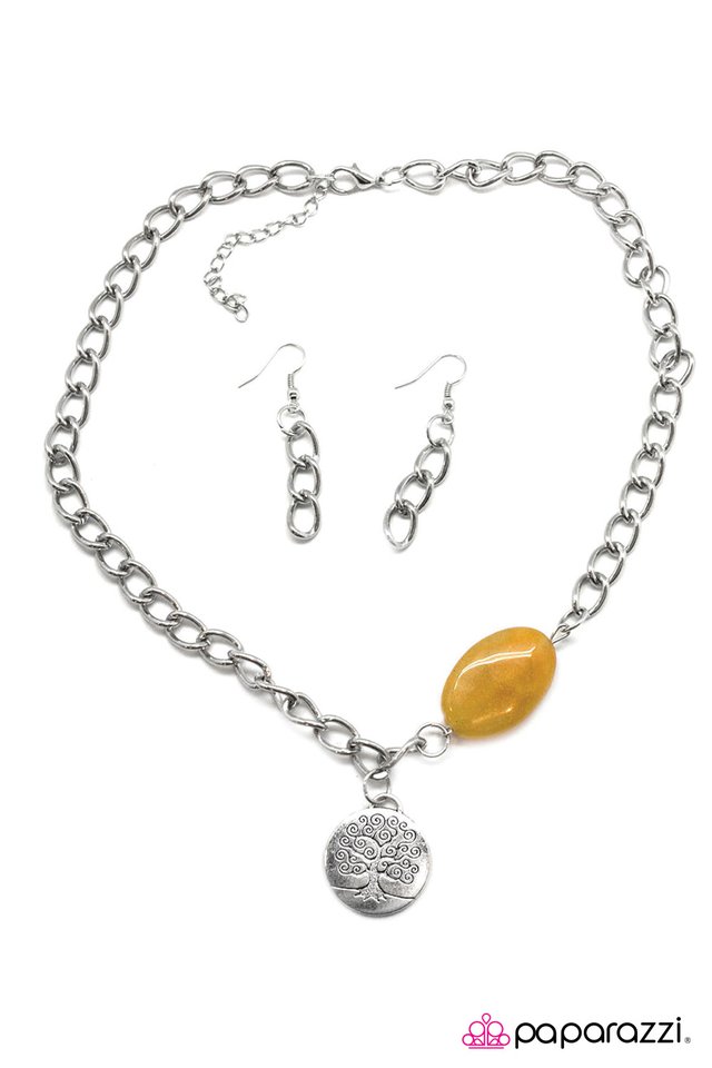 Paparazzi ♥ Rooted in Opulence - Yellow ♥ Necklace