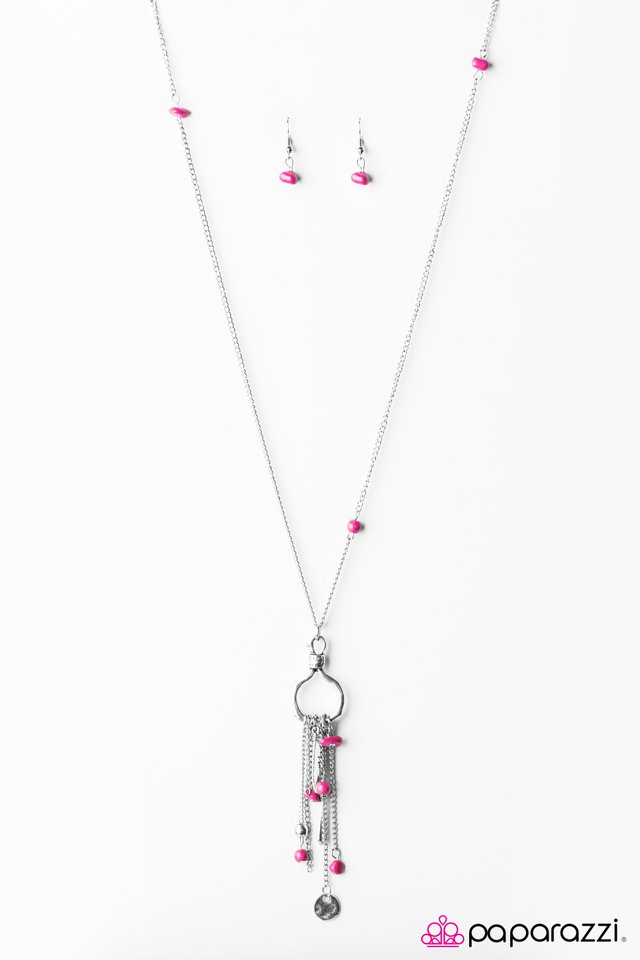 Paparazzi ♥ Ridge View - Pink ♥ Necklace