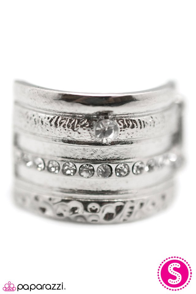 Paparazzi ♥ Stack the Deck - Silver ♥ Ring