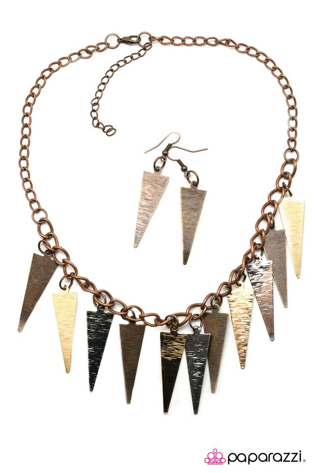 Paparazzi ♥ Spike it Rich - Copper ♥ Necklace