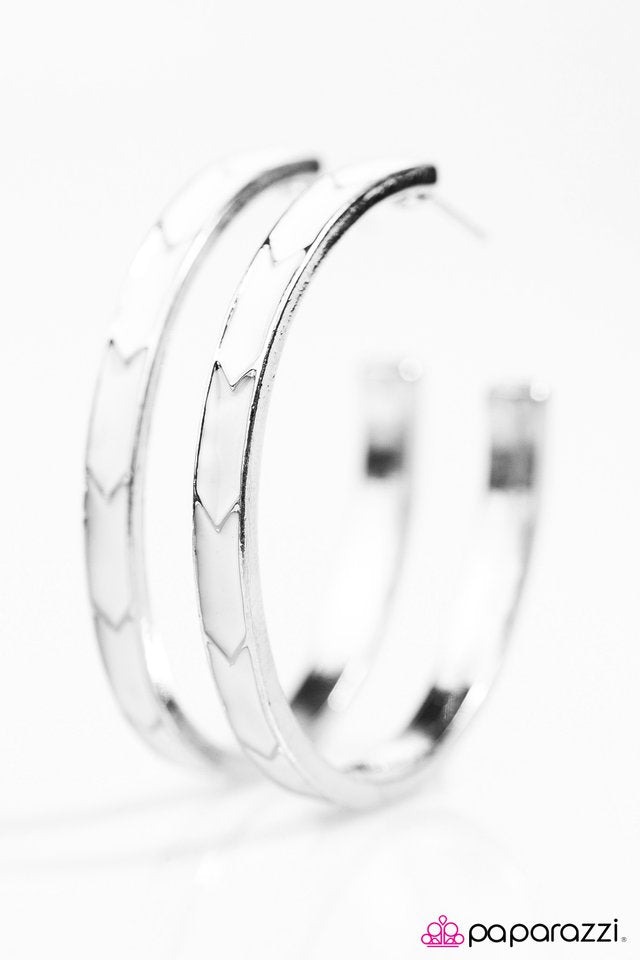 Paparazzi ♥ Need For Speed - White ♥ Earrings