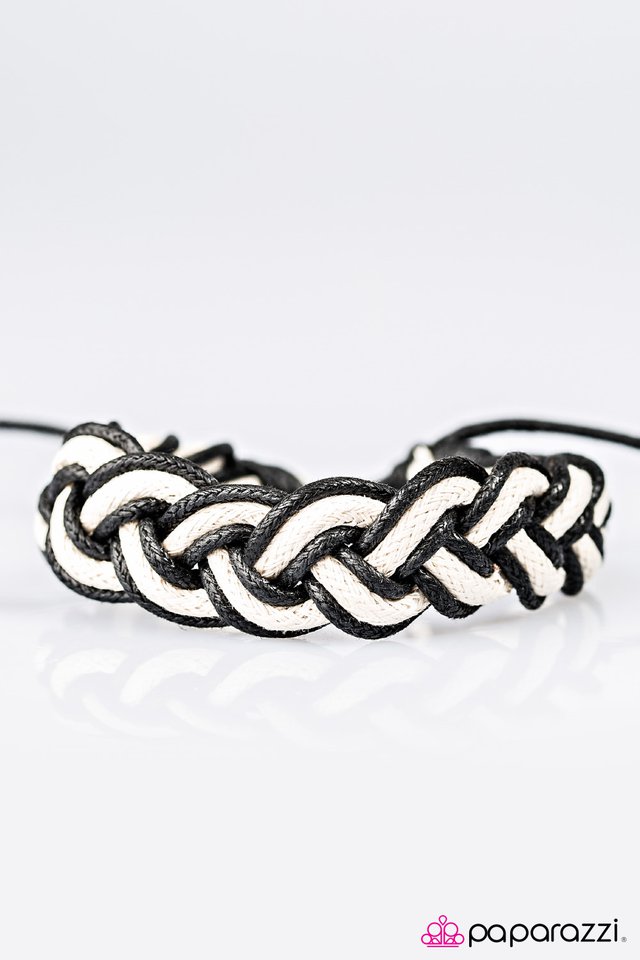 Paparazzi ♥ Trail Runner - Black ♥ Bracelet