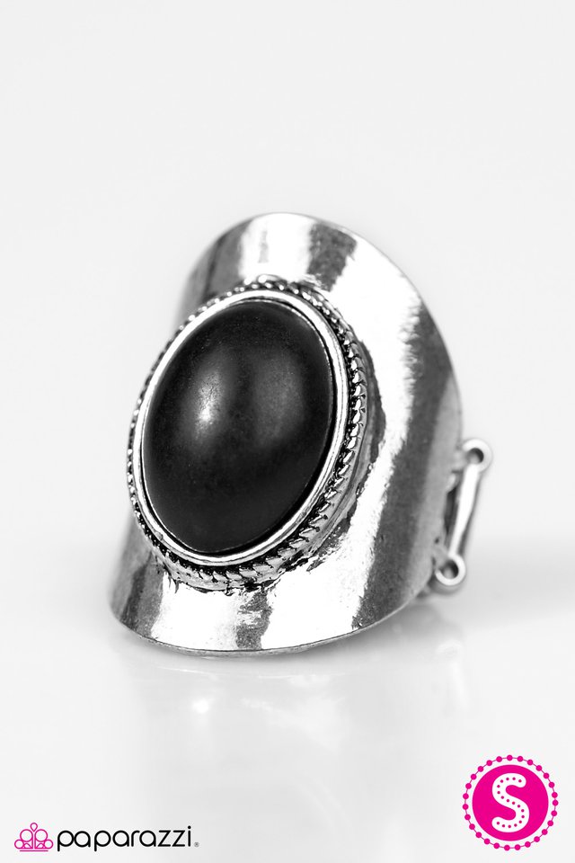 Paparazzi ♥ River Stone Radiance - Black ♥ Ring