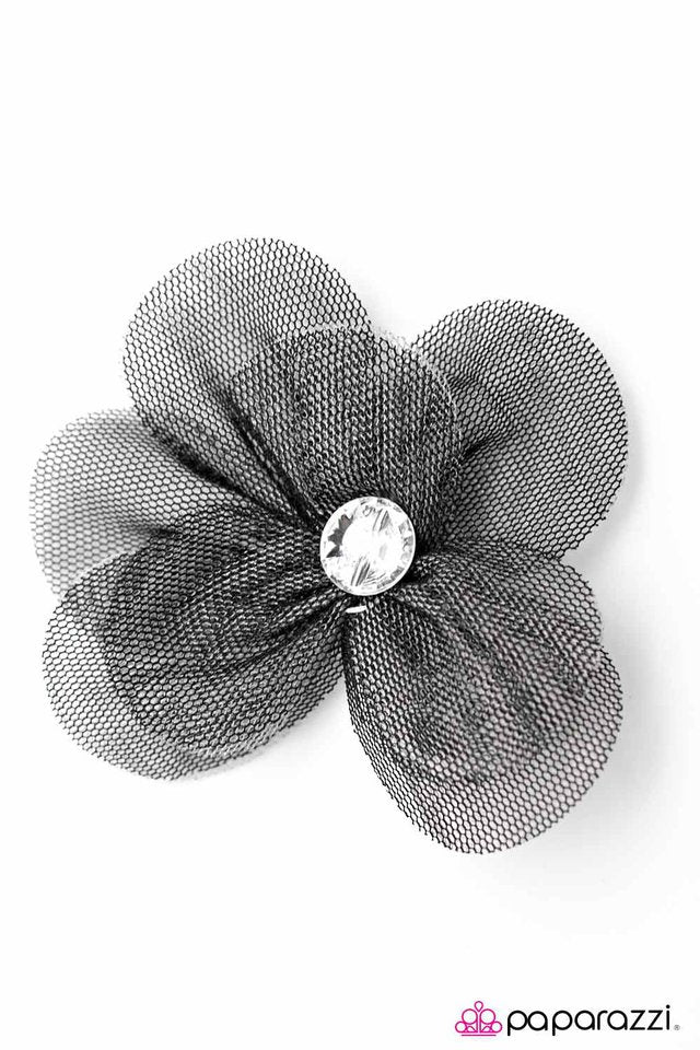 Paparazzi ♥ Summer Camp - Black ♥ Hair Clip