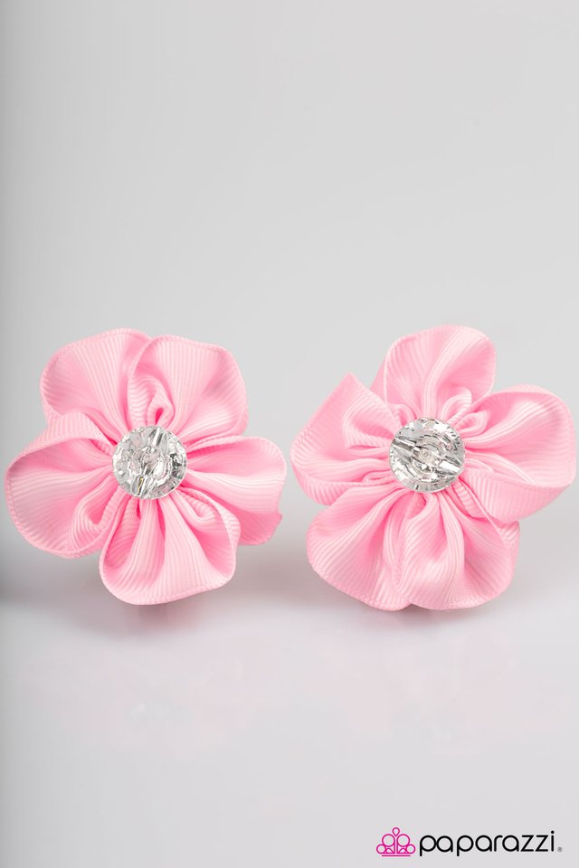 Paparazzi ♥ Tea Garden - Pink ♥ Hair Clip