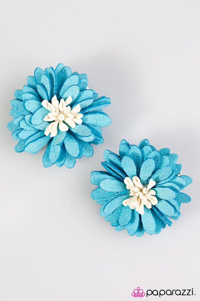 Paparazzi ♥ DAISY For You - Blue ♥ Hair Clip