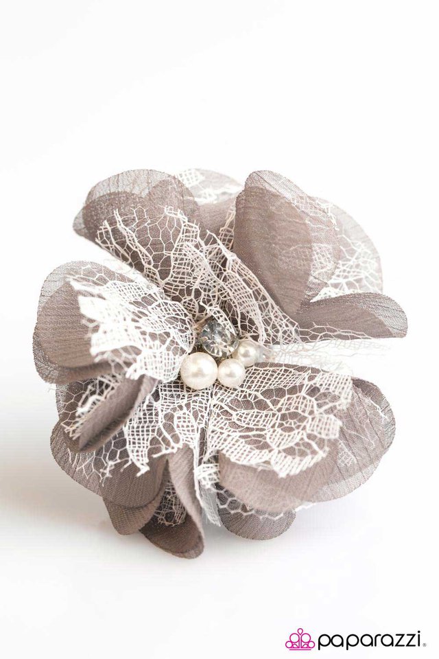 Paparazzi ♥ Chantilly Lace - Brown ♥ Hair Clip