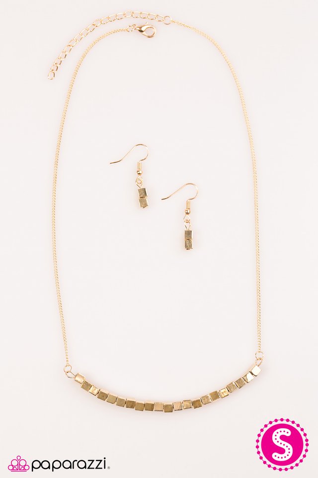 Paparazzi ♥ Boombox Baby - Gold ♥ Necklace