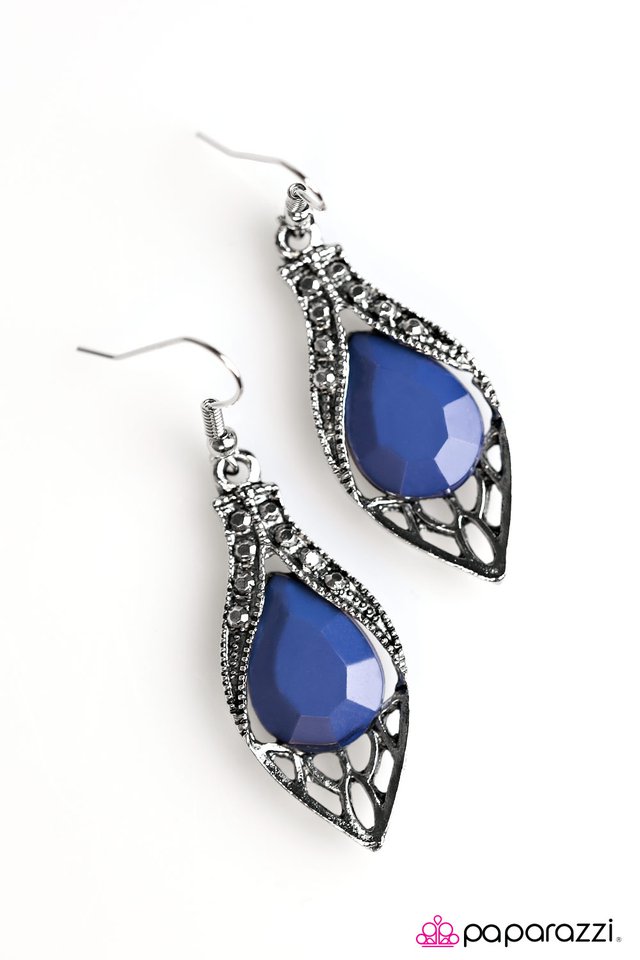 Paparazzi ♥ BRIGHT On Time - Blue ♥ Earrings