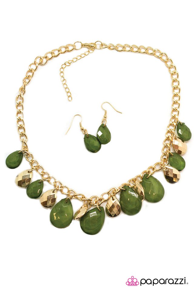 Paparazzi ♥ You Are In Luck - Green ♥ Necklace