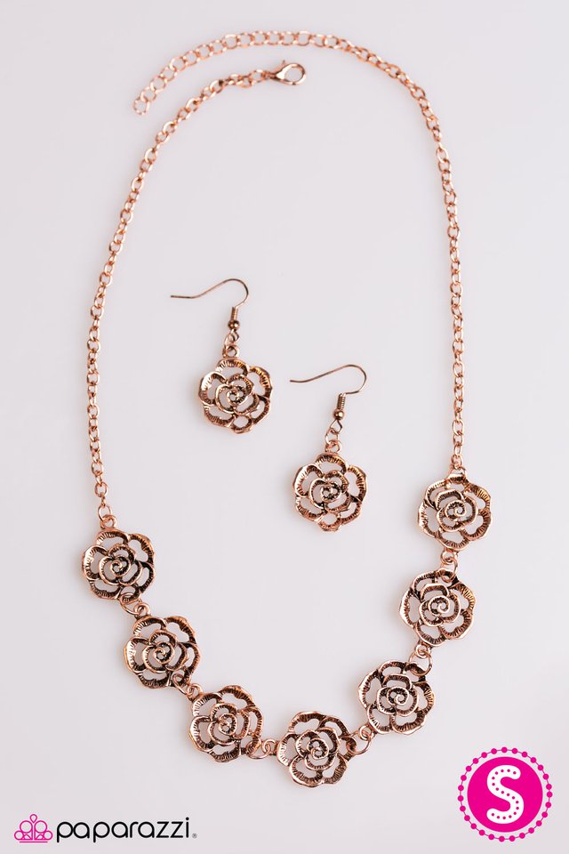 Paparazzi ♥ Until The Last Petal Falls - Copper ♥ Necklace
