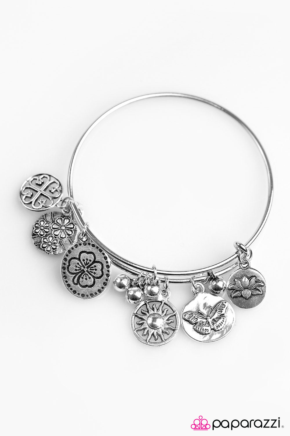 Paparazzi ♥ Its Your Lucky Day - Silver ♥ Bracelet