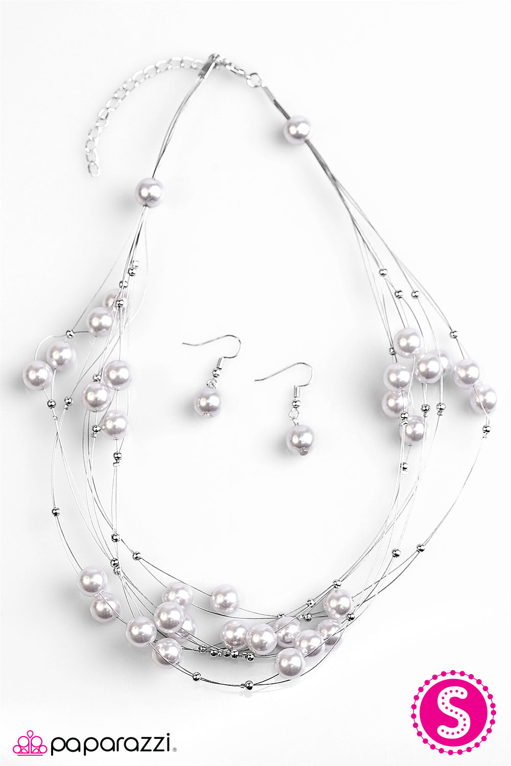 Paparazzi ♥ Pearl Armada - Silver ♥ Necklace