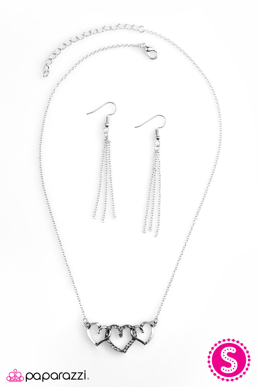 Paparazzi ♥ Cupids Kiss - Silver ♥ Necklace