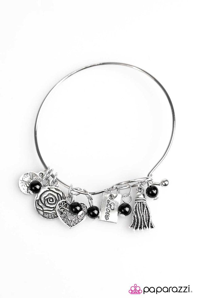 Paparazzi ♥ Like Mother, Like Daughter - Black ♥ Bracelet
