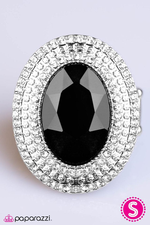 Paparazzi ♥ Empire Built - Black ♥ Ring