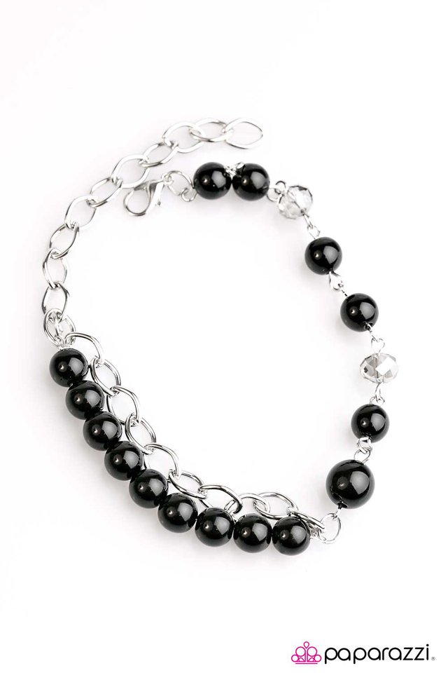 Paparazzi ♥ Take The Stage - Black ♥ Bracelet