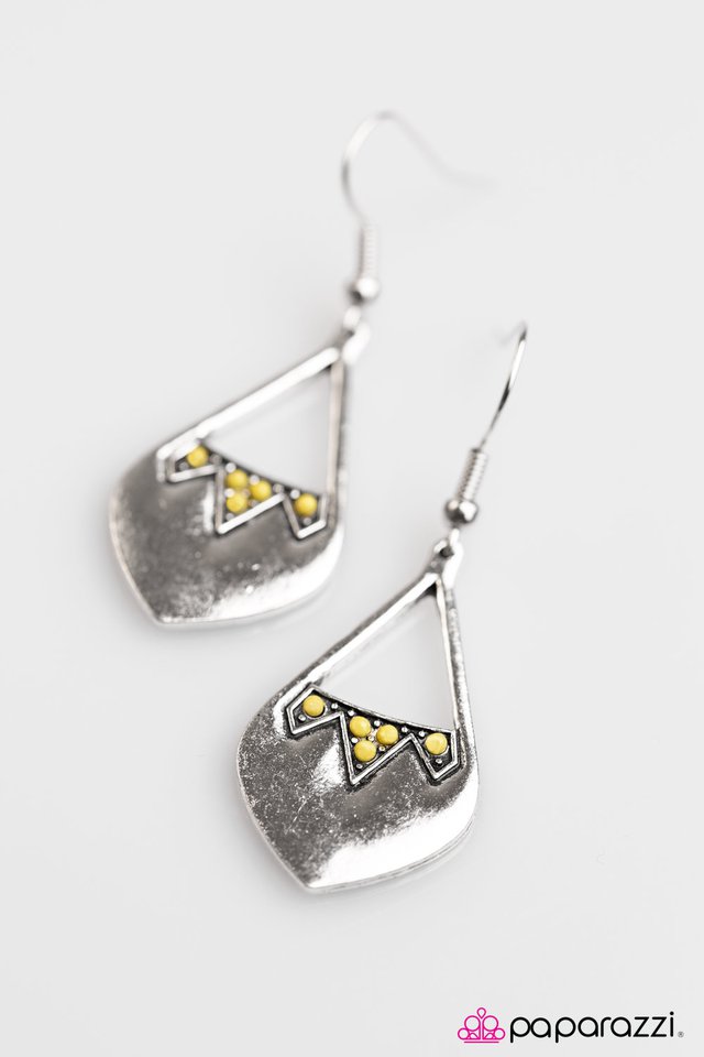 Paparazzi ♥ Dig Deep - Yellow ♥ Earrings