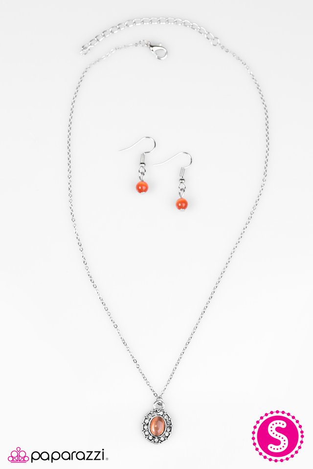 Paparazzi ♥ Moon Garden - Orange ♥ Necklace
