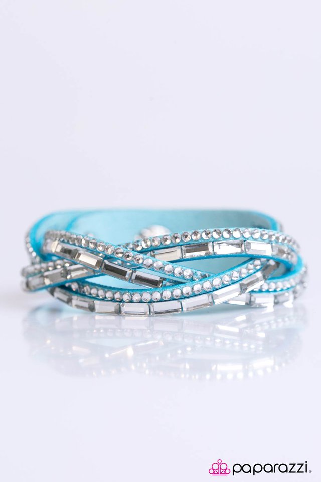 Paparazzi ♥ Too Cool For School - Blue ♥ Bracelet