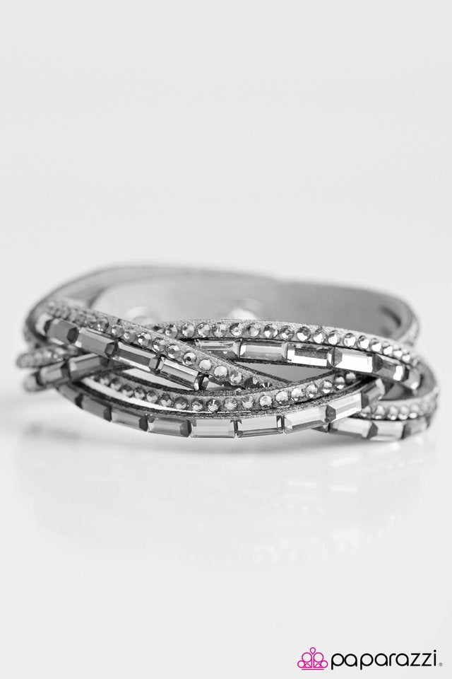 Paparazzi ♥ Too Cool For School - Silver ♥ Bracelet