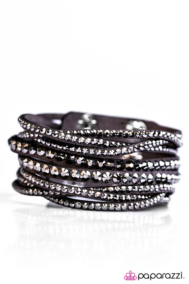 Paparazzi ♥ All Hairspray and Glitter - Silver ♥ Bracelet