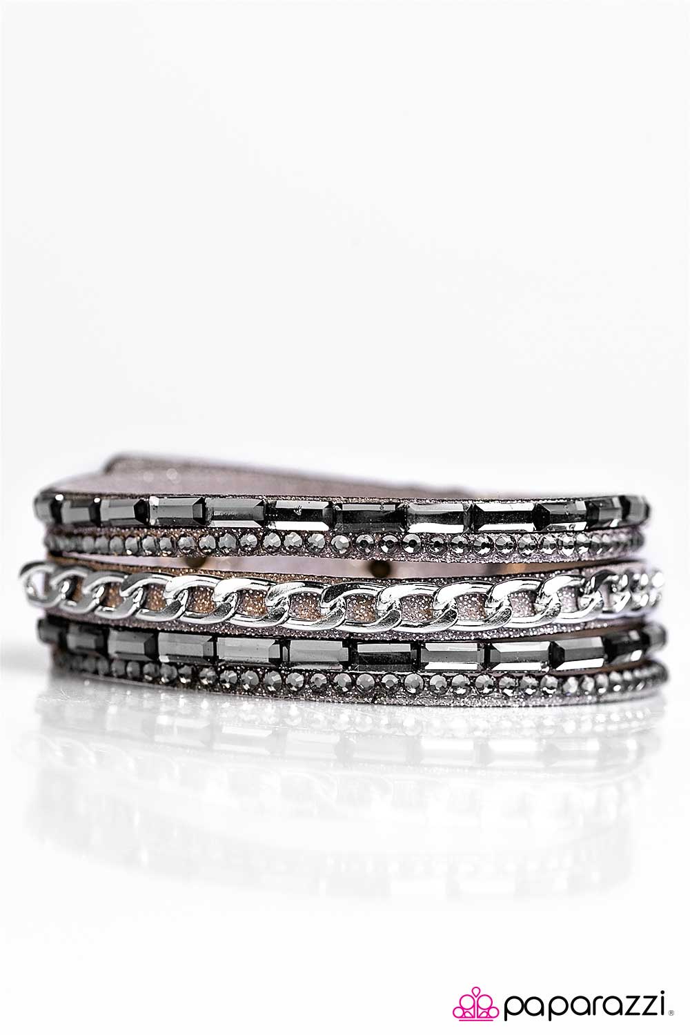 Paparazzi ♥ Front Row Fabulous - Silver ♥ Bracelet