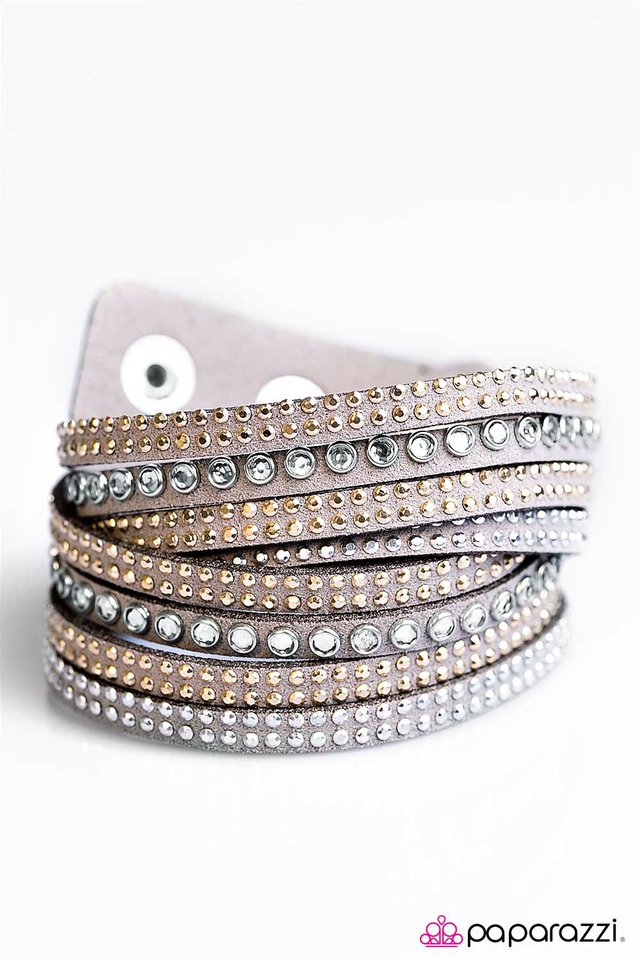 Paparazzi ♥ Sassy Satisfaction - Silver ♥ Bracelet