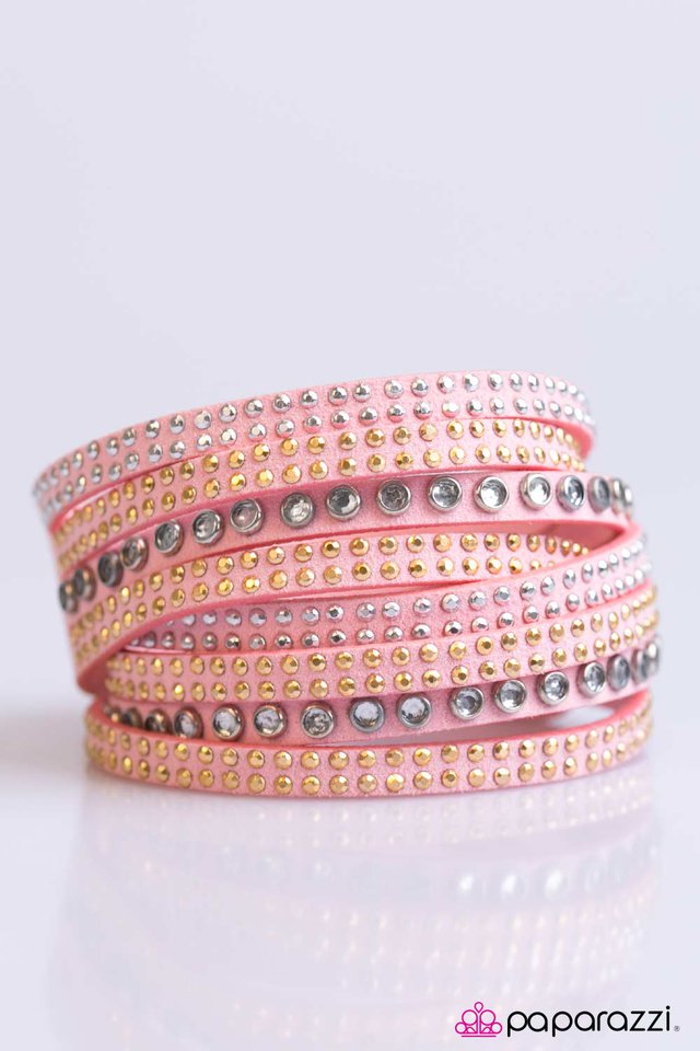 Paparazzi ♥ Sassy Satisfaction - Pink ♥ Bracelet