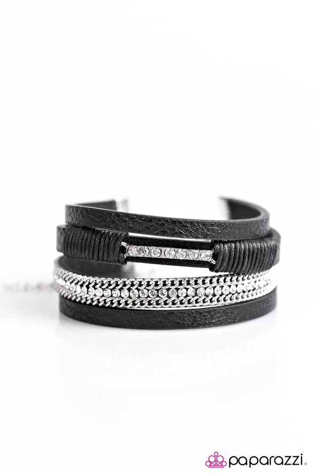 Paparazzi ♥ Rise to the Challenge - Black ♥ Bracelet