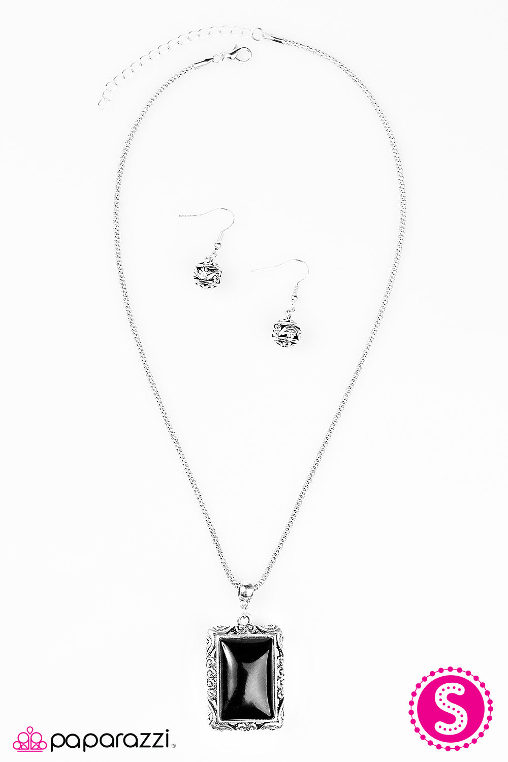 Paparazzi ♥ Victorian Venture - Black ♥ Necklace