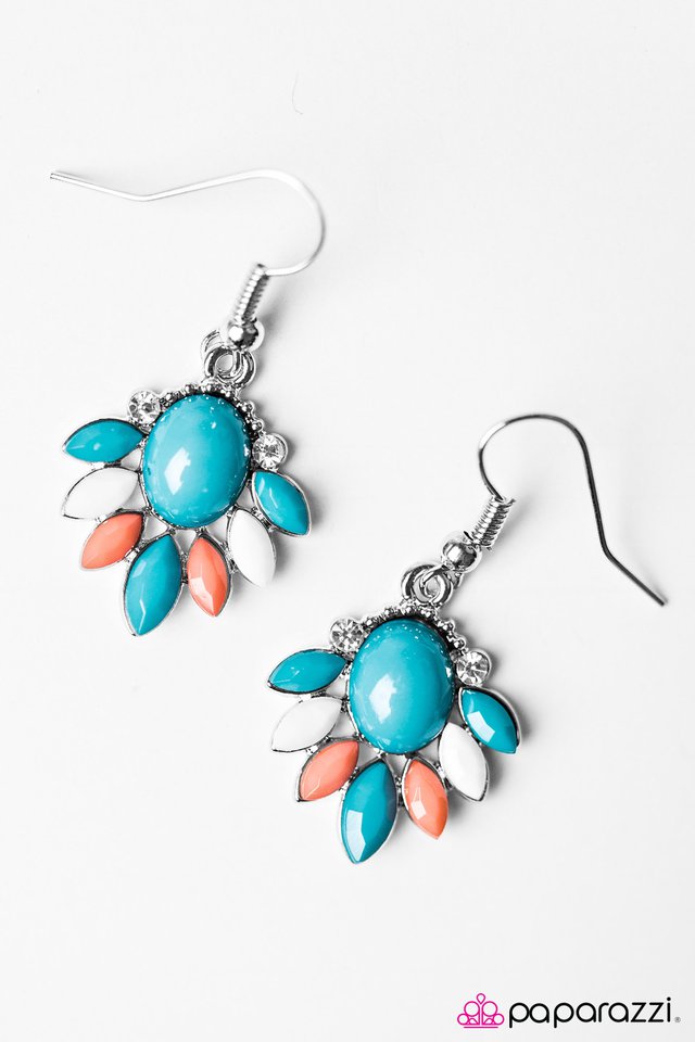 Paparazzi ♥ Demurely Demure - Multi ♥ Earrings