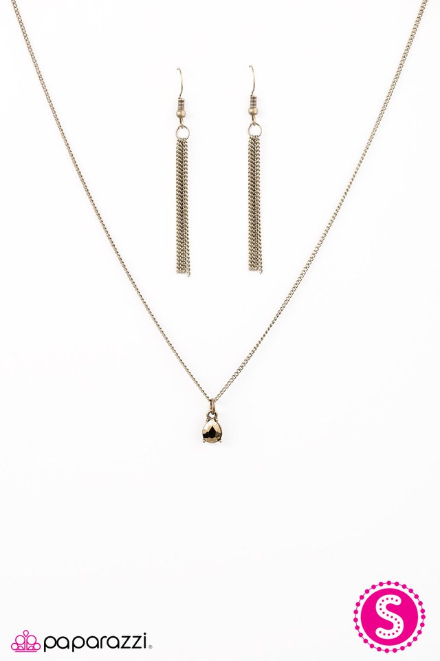 Paparazzi ♥ Stormy Nights - Brass ♥ Necklace