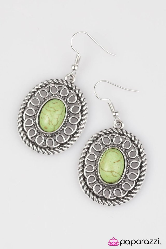 Paparazzi ♥ Take The TRAIL Less Traveled - Green ♥ Earrings