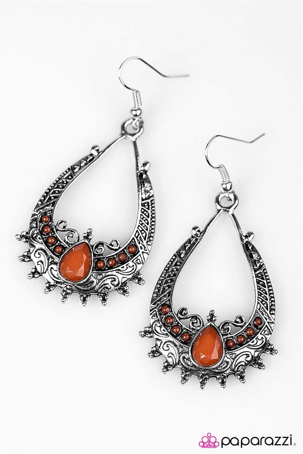 Paparazzi ♥ Living The WILDLIFE - Brown ♥ Earrings