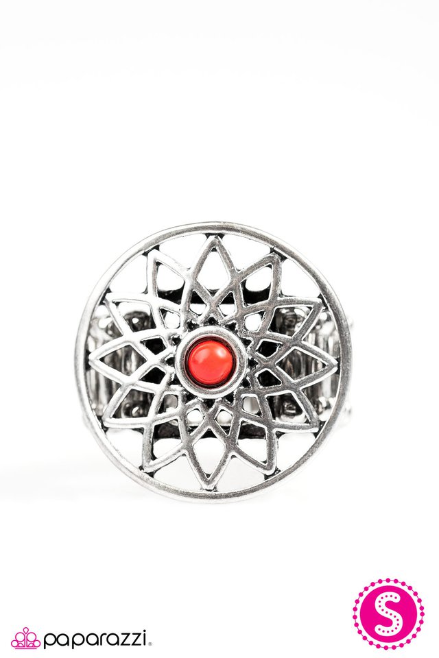 Paparazzi ♥ Sonoran Stars - Red ♥ Ring