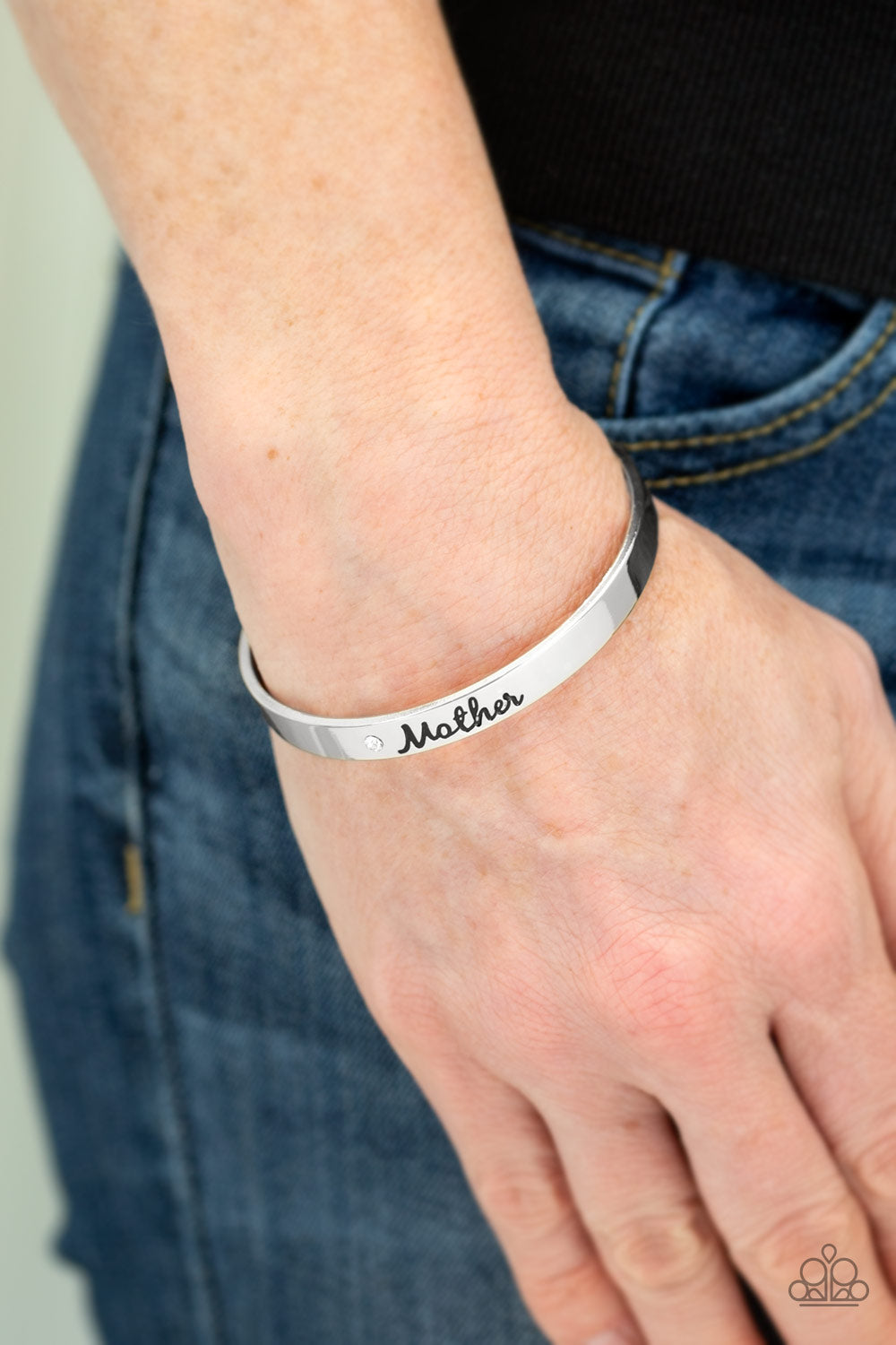 Paparazzi ♥ Every Day Is Mothers Day - Black ♥ Bracelet