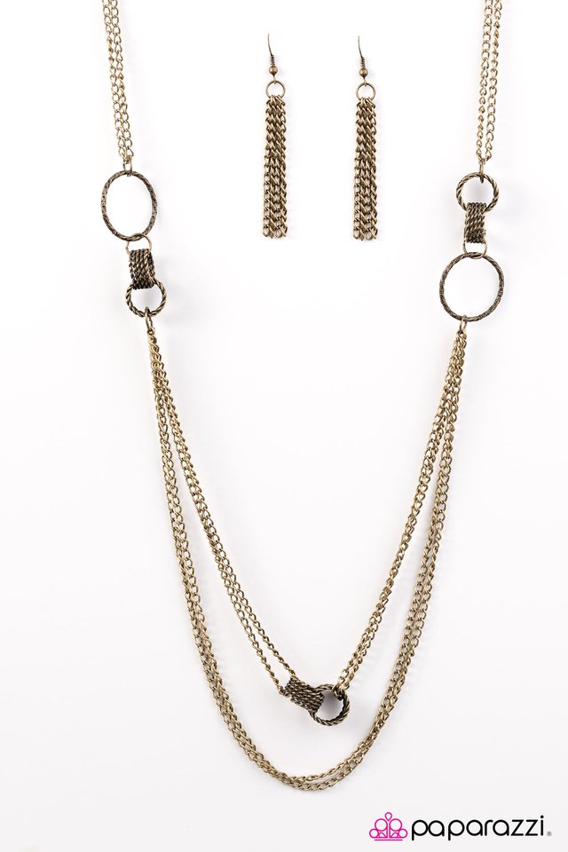 Paparazzi ♥ Dont Wanna Miss A Thing - Brass ♥ Necklace