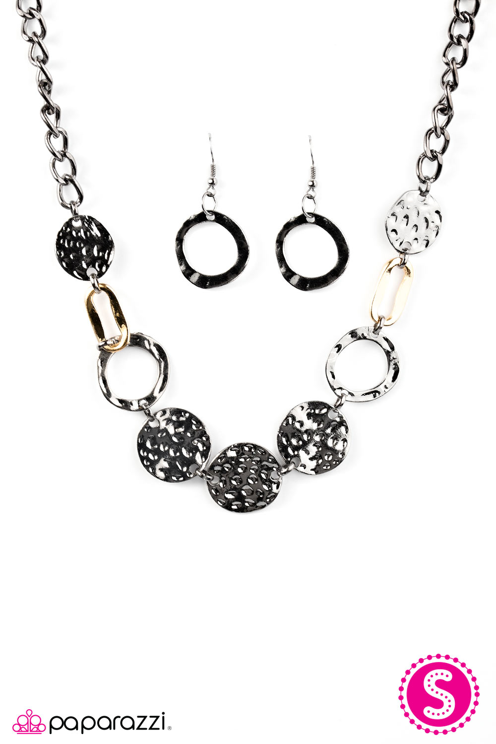 Paparazzi ♥ Cave Craze - Black ♥ Necklace
