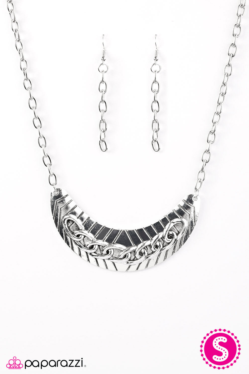 Paparazzi ♥ Keep It Under Lock - Silver ♥ Necklace