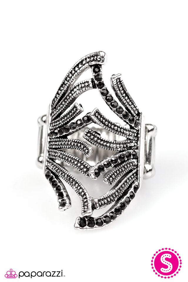 Paparazzi ♥ Send In The Cavalry - Black ♥ Ring