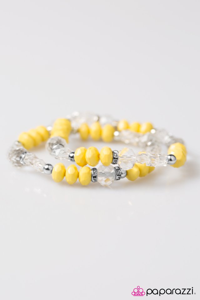 Paparazzi ♥ A Midsummer Nights GLEAM - Yellow ♥ Bracelet