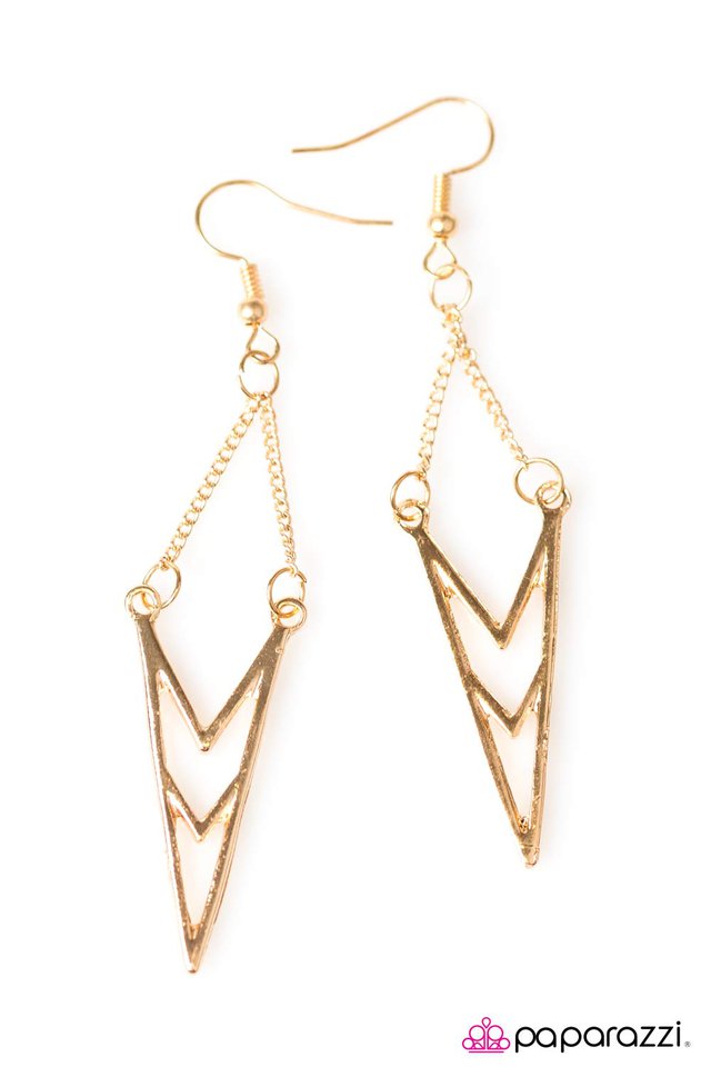 Paparazzi ♥ Take The Spear - Gold ♥ Earrings