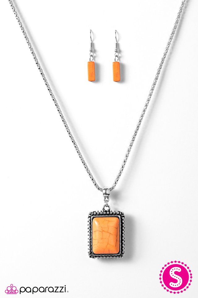 Paparazzi ♥ Meadow Plains - Orange ♥ Necklace