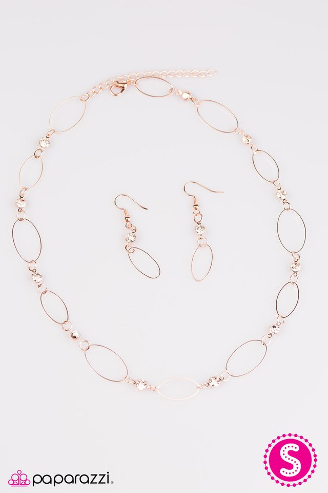 Paparazzi ♥ A Touch Of Class - Rose Gold ♥ Necklace