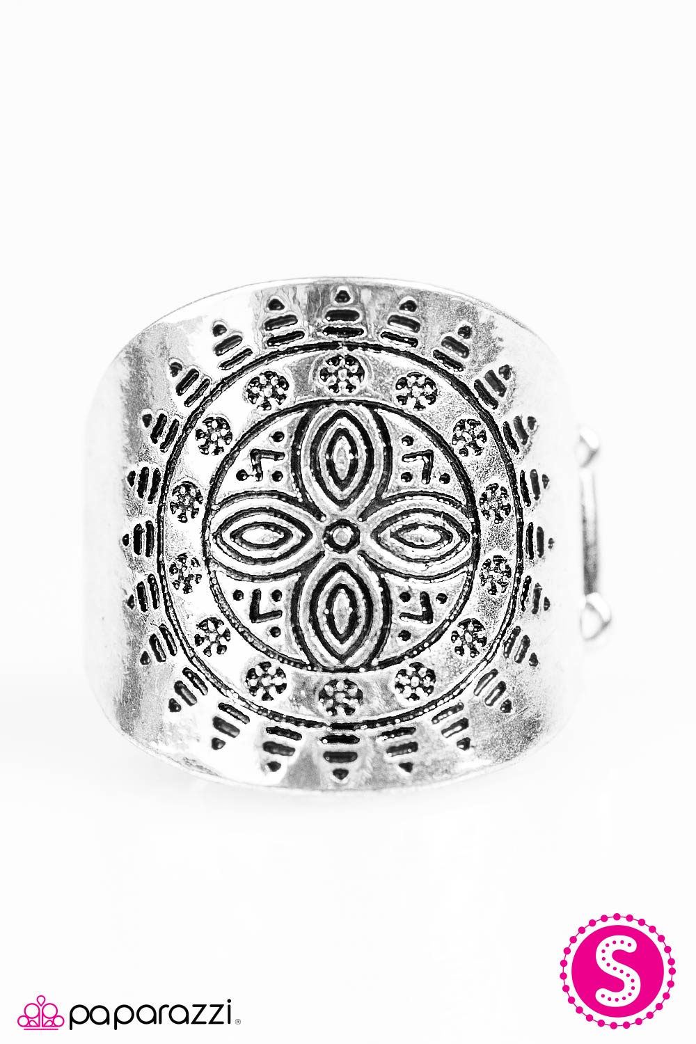 Paparazzi ♥ Summer Campout - Silver ♥ Ring