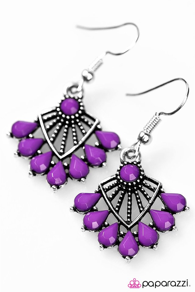 Paparazzi ♥ Find Me Under The Palms - Purple ♥ Earrings